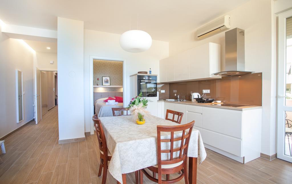 Apartments Sand Beach Спліт Екстер'єр фото